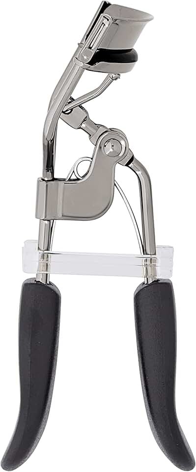 e.l.f. Pro Eyelash Curler, Stainless Steel Lash Curler, Long-Lasting Natural Curl, Ergonomic Design, Includes Replacement Pad, Fits All Eye Shapes